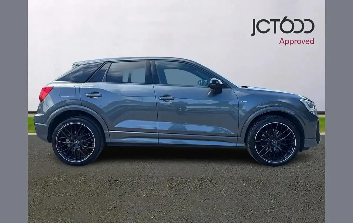Used Audi Q2 Black Edition 147 HP (108 kW) 2023 Grey SUV