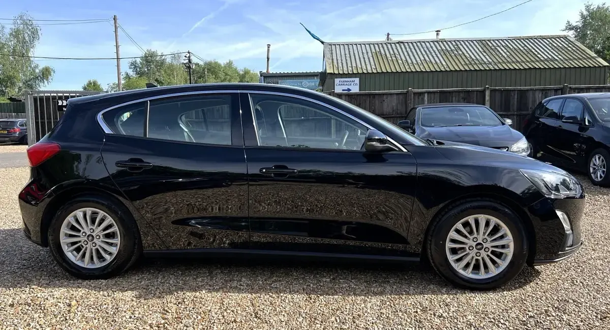 Used Ford Focus Titanium 125 HP (91 kW) 2019 Black Hatchback