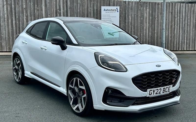 White Used 2022 Ford Puma ST Hatchback | £16,985 (Fair price) - Image 1/4
