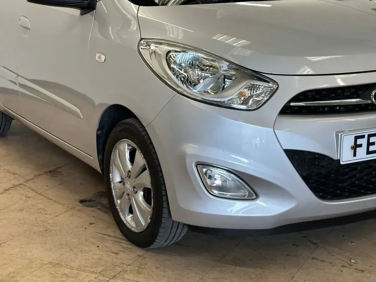 Used Hyundai i10 Active 2014 Silver Hatchback