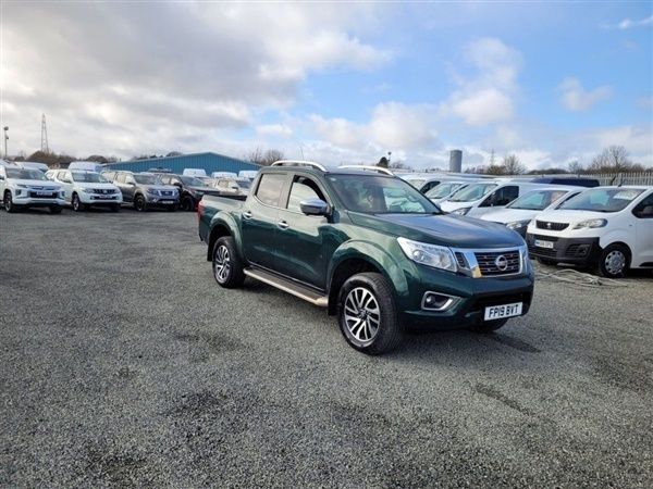 Green Used 2019 Nissan Navara Tekna Pickup | £14,950 (Fair price) - Image 1/1