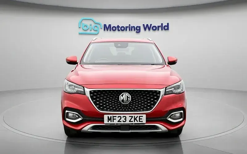 Used MG HS Exclusive 162 HP (119 kW) 2023 Red SUV
