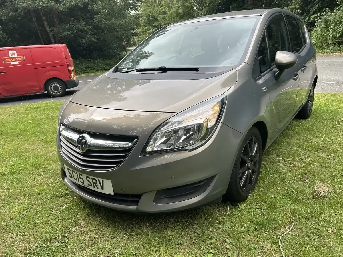 Used Vauxhall Meriva 110 HP (80 kW) 2015 Brown MPV