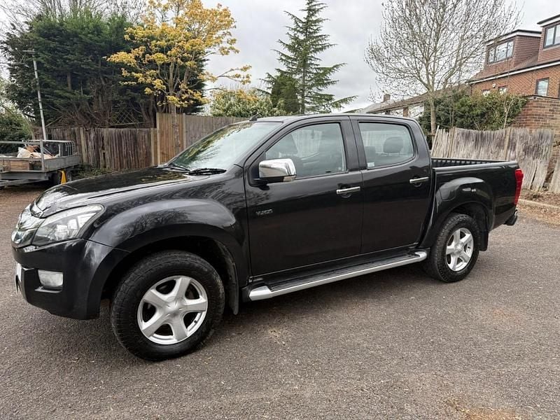 Usado Isuzu D-Max 2015 Preto Pickup