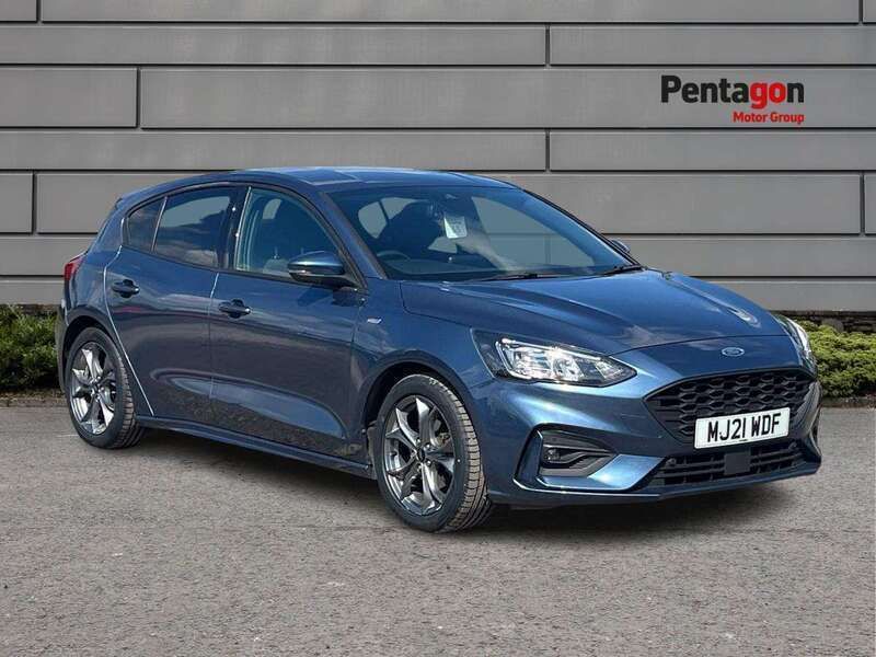 Blue Used 2021 Ford Focus ST-Line Hatchback | £12,995 (Good price) - Image 1/4