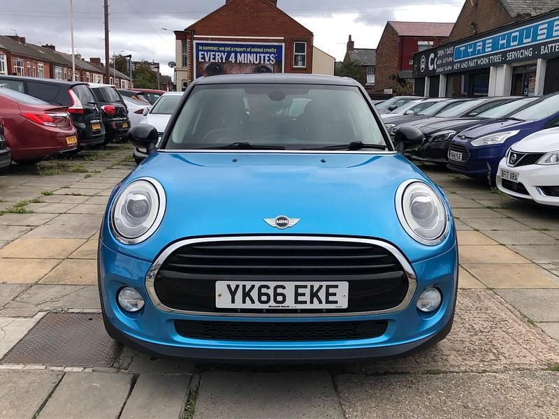 Usado Mini Cooper Hatch 2016 Azul Utilitario