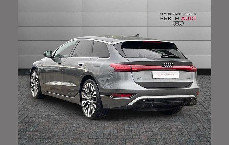 New Audi e-tron S-Line 314 kW (428 HP) 2025 Grey SUV