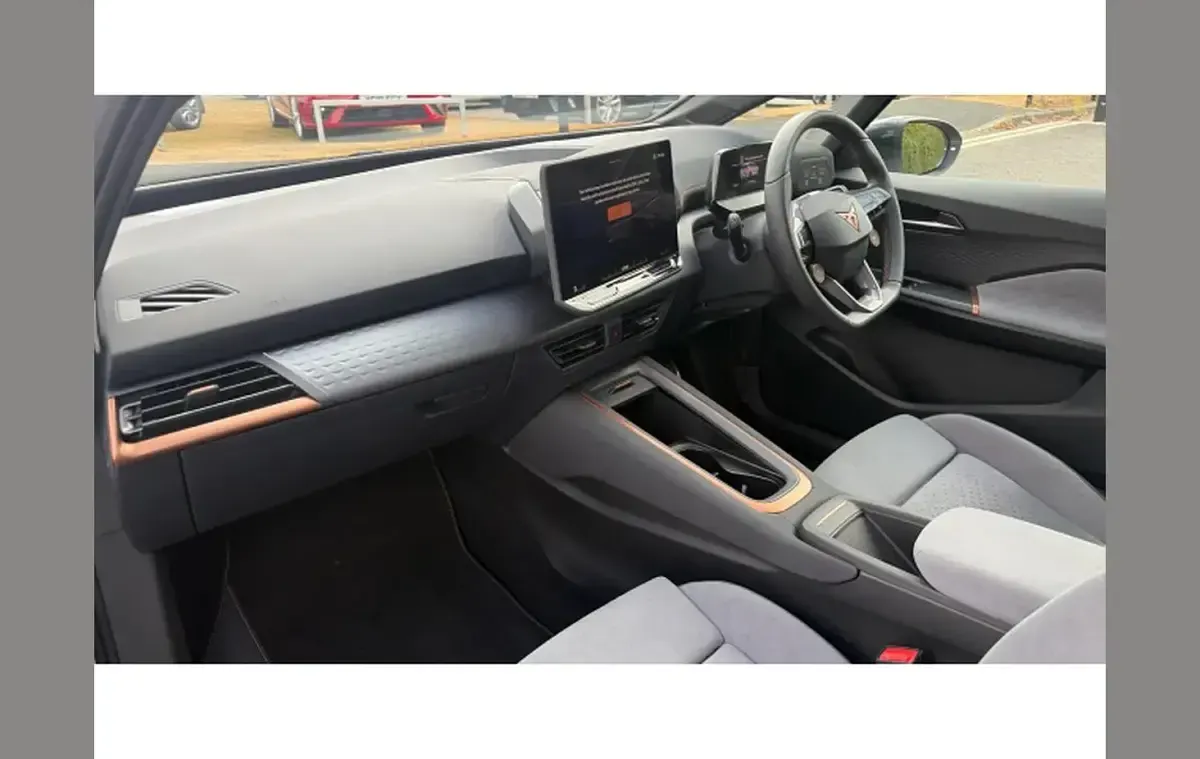 Used Cupra Born e-Boost 169 kW (231 HP) 2026 Silver Hatchback