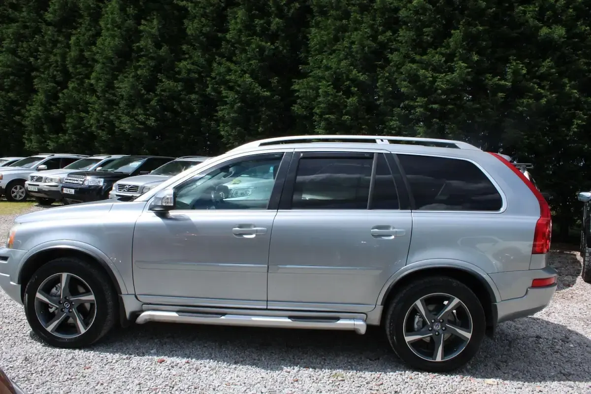 Used Volvo XC90 R-Design 200 HP (147 kW) 2012 Silver SUV