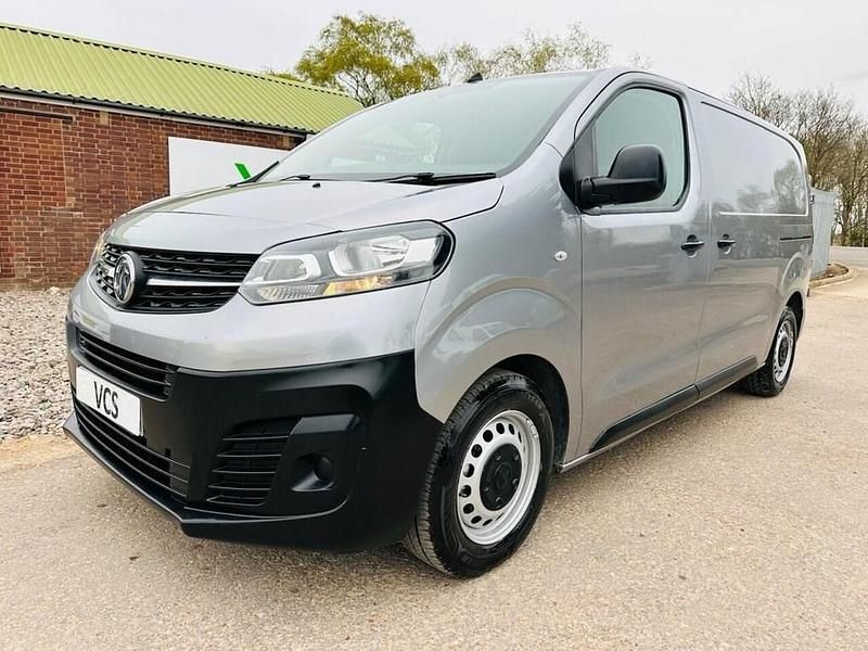 Used Vauxhall Vivaro Edition 100 HP (73 kW) 2020 Grey MPV