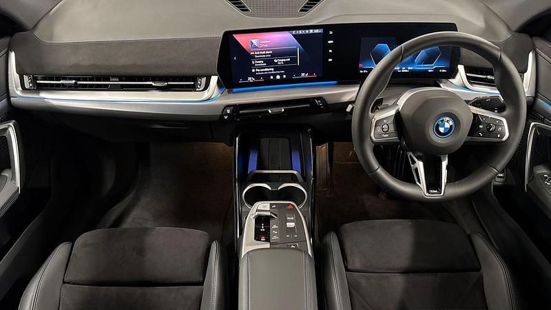 Usado BMW iX2 M Sport 227 kW (309 HP) 2026 Cinzento SUV