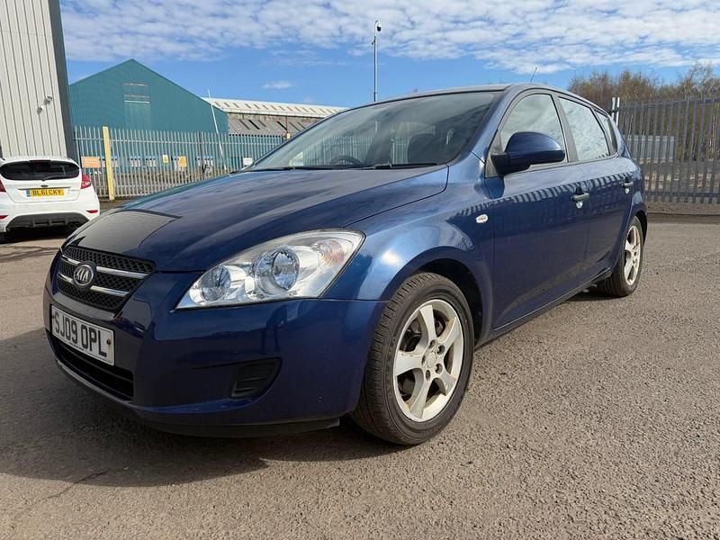 Używany Kia Ceed 2009 Niebieski Hatchback