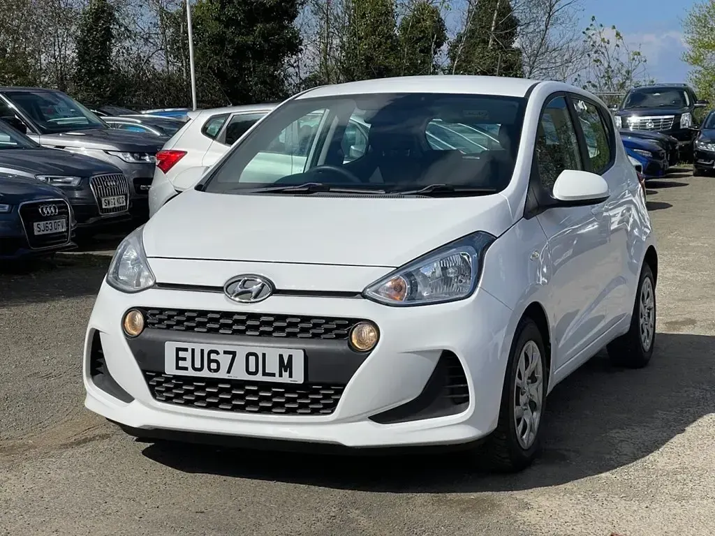 Używany Hyundai i10 SE 87 KM (63 kW) 2017 Biały Hatchback