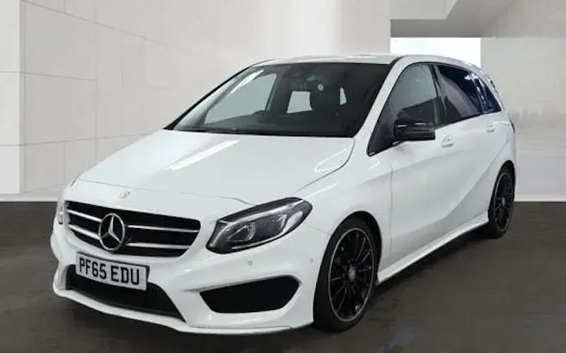 Begagnad Mercedes B180 AMG Line Premium 109 HK (80 kW) 2018 Minibuss