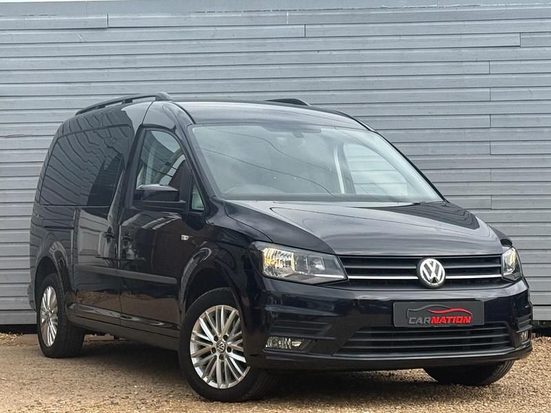 Black Used 2016 VW Caddy Maxi Life Life MPV | £12,995 (Good price) - Image 1/4