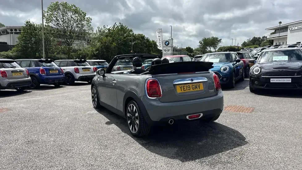 Used Mini Cooper Exclusive 134 HP (98 kW) 2019 Grey Hatchback