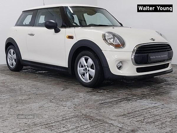 White Used 2016 Mini One D Hatch Hatchback | £6,495 (Fair price) - Image 1/4