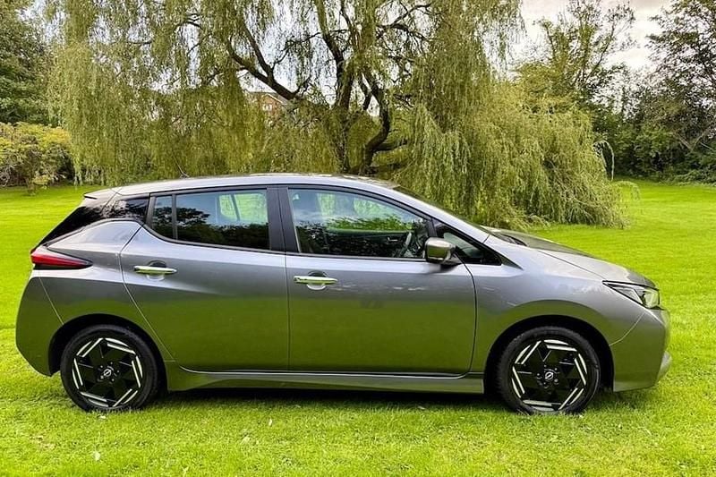 Used 2022 Nissan Leaf Acenta Hatchback | £8,250 (Good price) - Image 1/1
