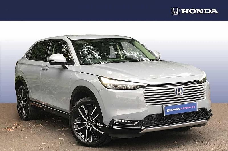 Urban grey Used 2025 Honda HR-V Advance SUV | £29,925 (Expensive) - Image 1/4