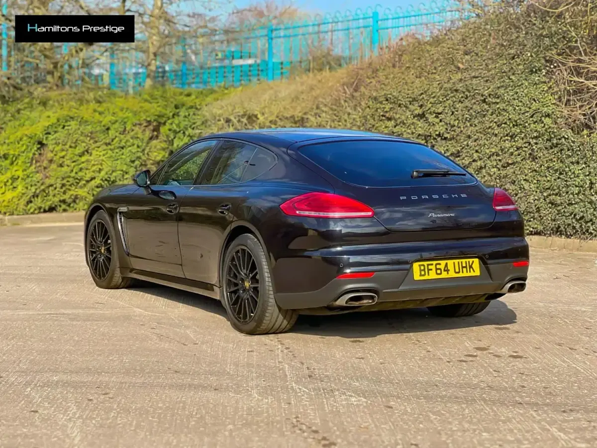 Usado Porsche Panamera 300 HP (220 kW) 2014 Preto Citadino