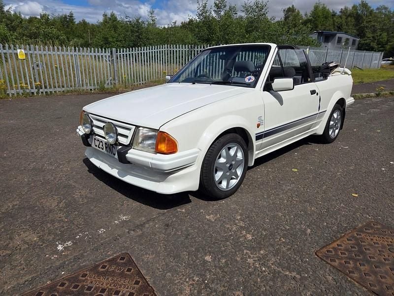 Used Ford Escort SE 1986 White Cabriolet