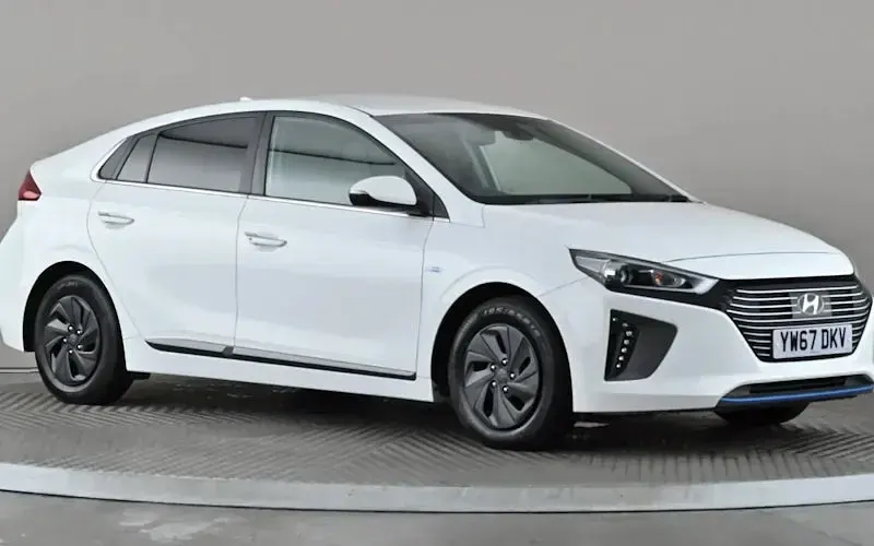 Used Hyundai Ioniq Premium 141 HP (103 kW) 2017 Hatchback