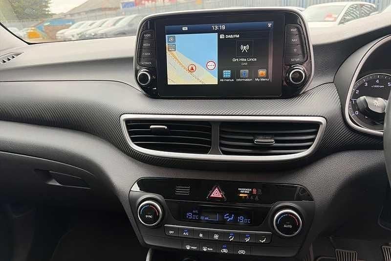 Used Hyundai Tucson SE 2019 White SUV