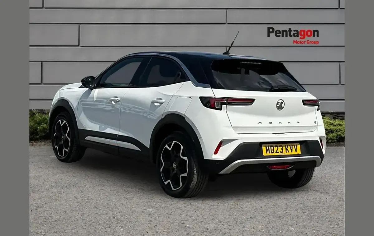 Used Vauxhall Mokka Ultimate 100 kW (136 HP) 2023 White SUV