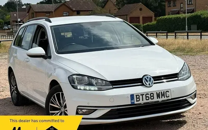 Used VW Golf VII SE 116 HP (85 kW) 2018 Estate