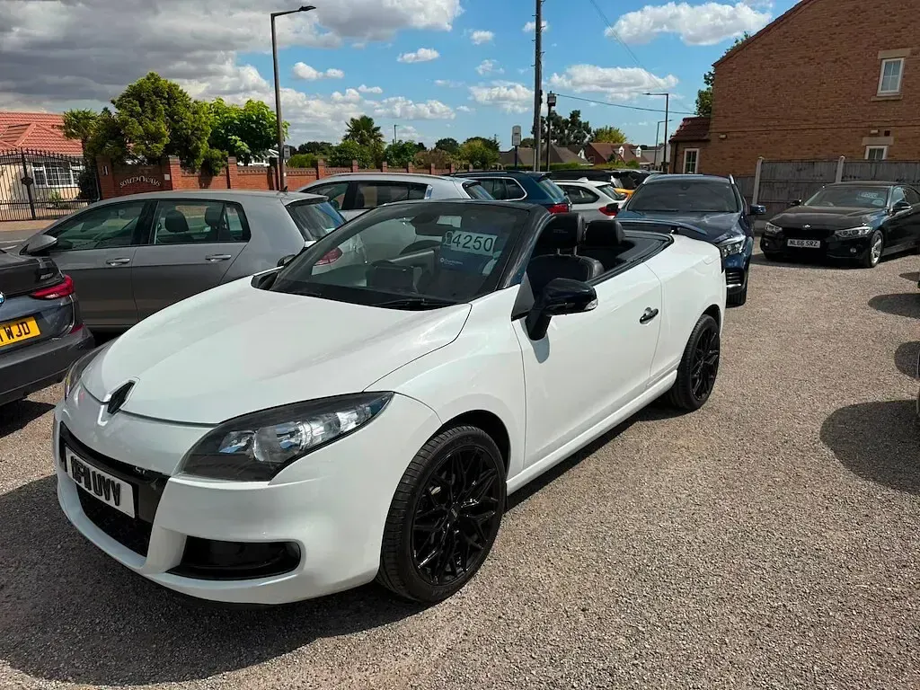 Used Renault Mégane Cabriolet GT-Line 2011 White Cabriolet
