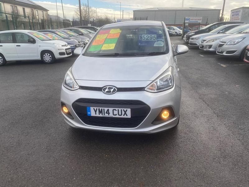 Used Hyundai i10 SE 87 HP (63 kW) 2014 Silver Hatchback