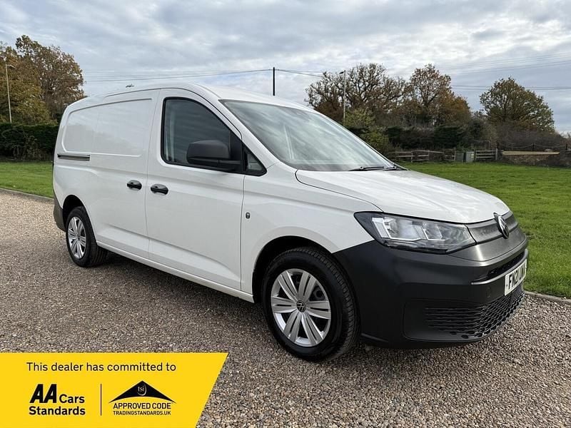 White Used 2021 VW Caddy Maxi MPV | £12,290 (Good price) - Image 1/4