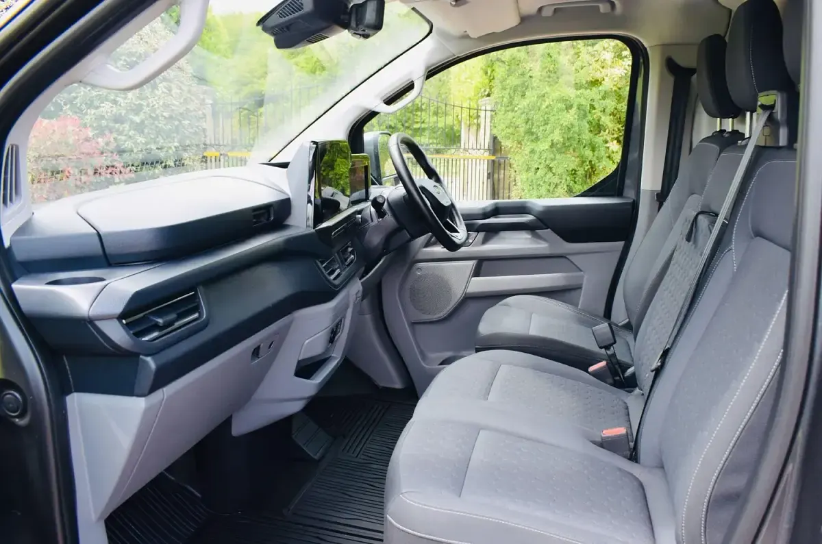 Used Ford Transit Custom Limited 170 HP (125 kW) 2025 Grey Van