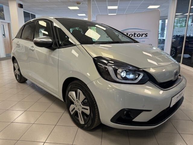 White Used 2020 Honda Jazz Hybrid Hatchback | £17,690 (A bit pricey) - Image 1/4