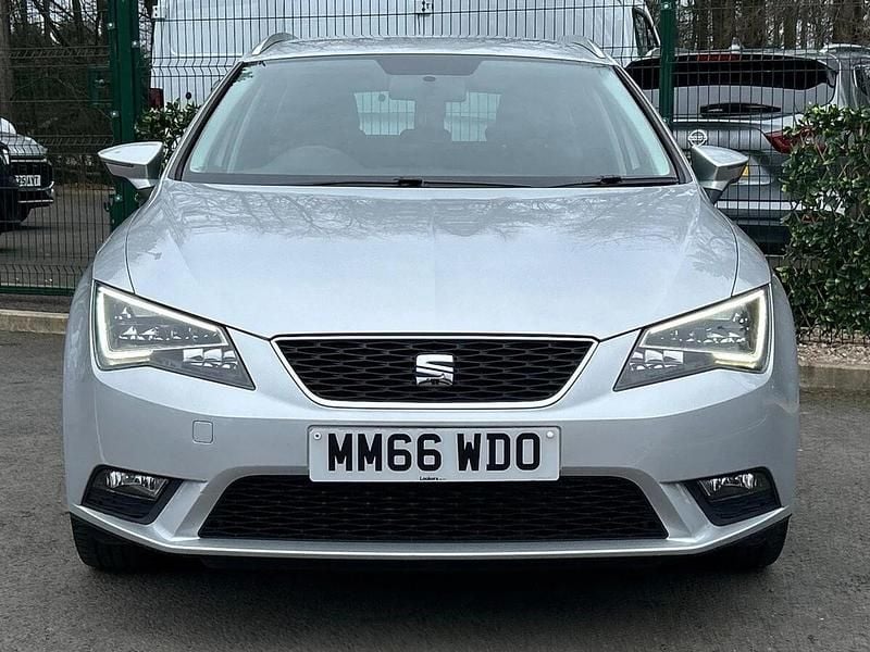 Used Seat Leon Sport 110 HP (80 kW) 2017 Silver Estate