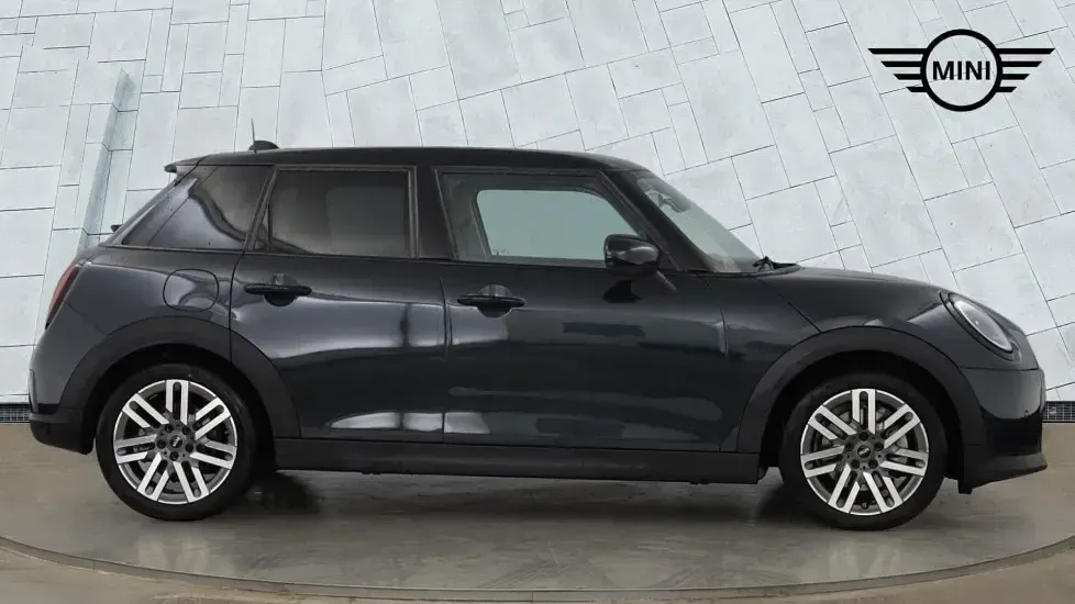 Used Mini Cooper Hatch 113 kW (154 HP) 2026 Grey Hatchback