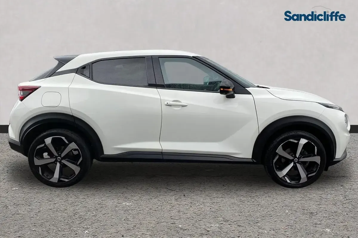Used Nissan Juke Tekna 114 HP (83 kW) 2023 White SUV