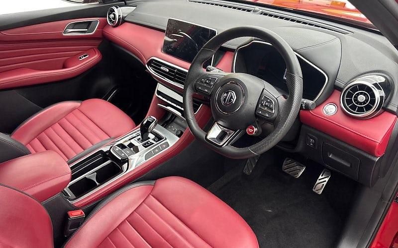 Used MG HS Trophy 162 HP (119 kW) 2024 Red SUV