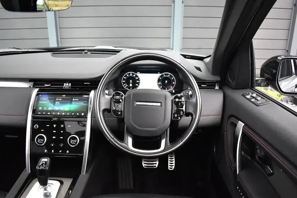 Used Land Rover Discovery 5 SE Dynamic 200 HP (147 kW) 2020 Grey SUV