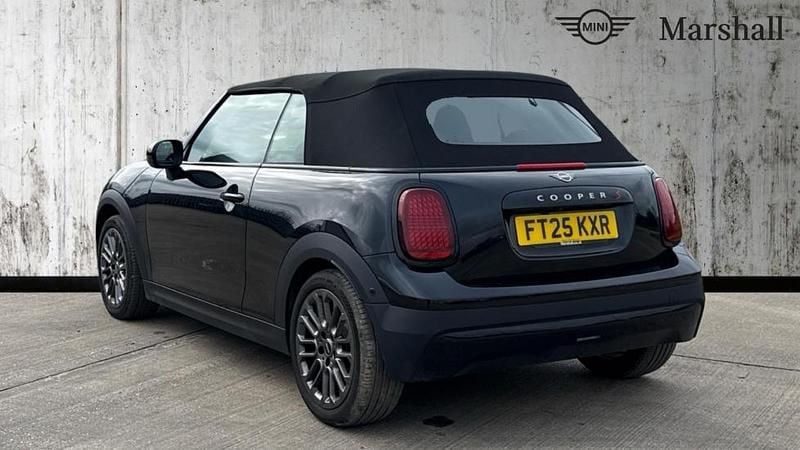 Used Mini Cooper Classic 147 kW (201 HP) 2025 Black Hatchback