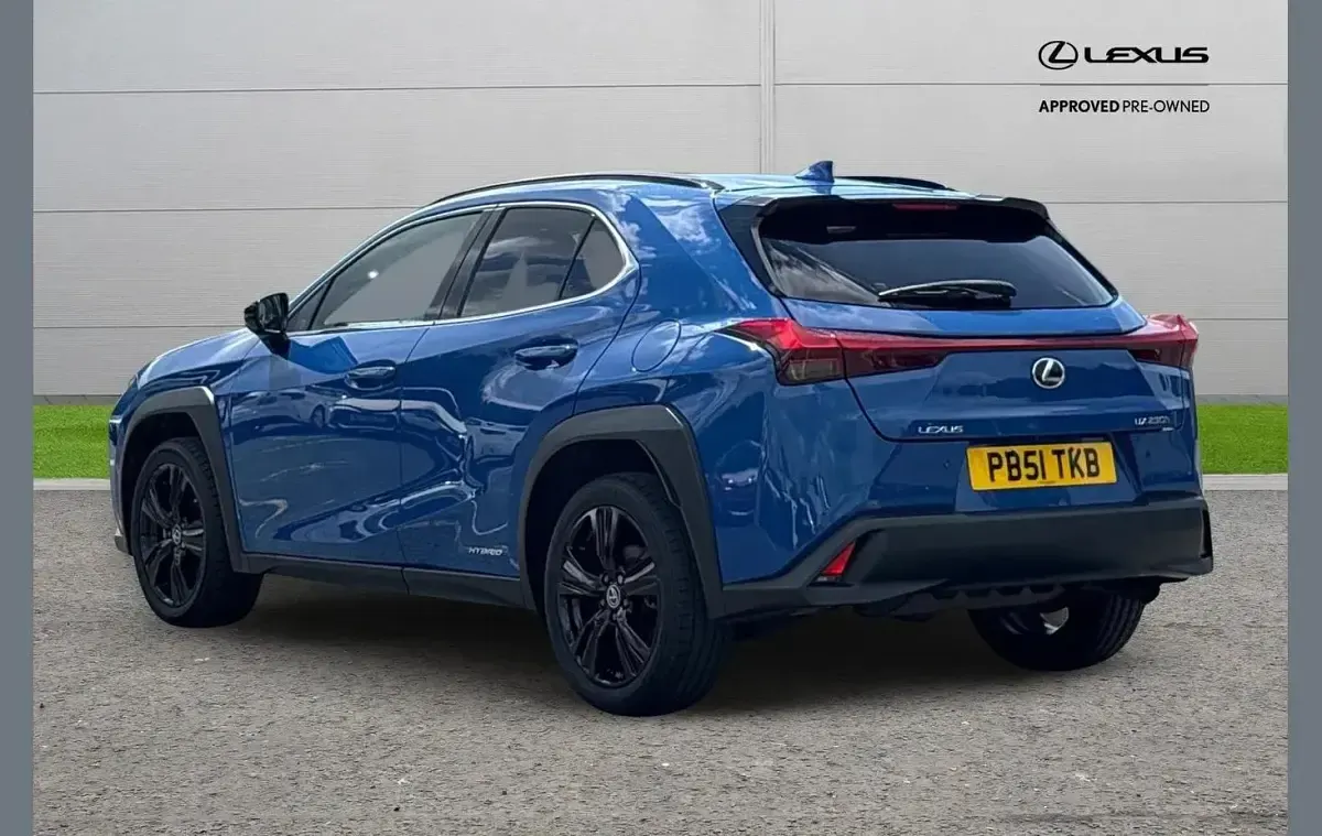 Used Lexus UX 250h 180 HP (132 kW) 2021 Blue SUV