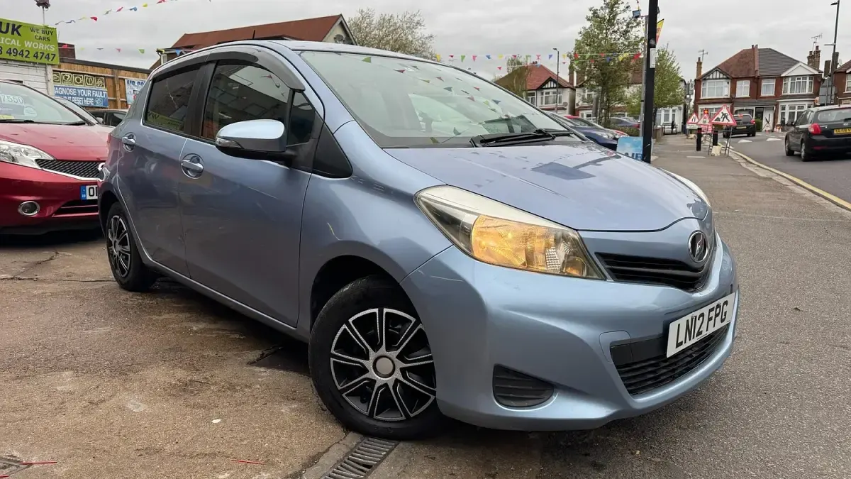 Used Toyota Vitz 2023 Blue Hatchback