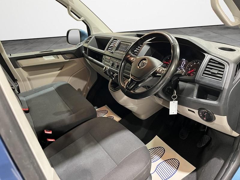 Used VW Transporter Highline 138 HP (101 kW) 2016 Blue Van