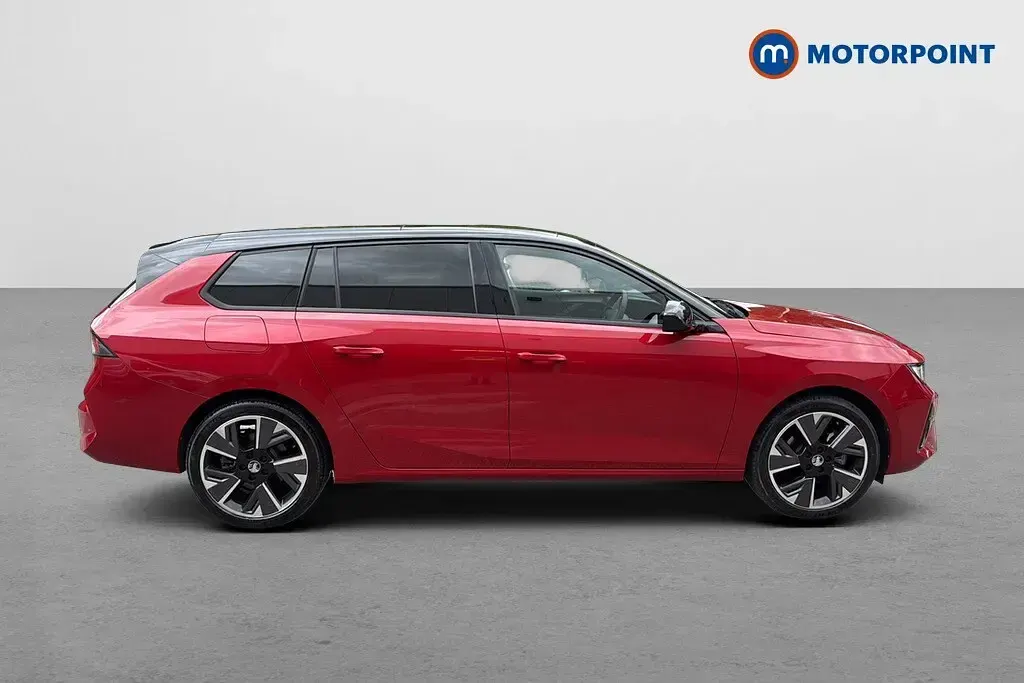 Used Vauxhall Astra Ultimate 114 kW (156 HP) 2024 Red Estate