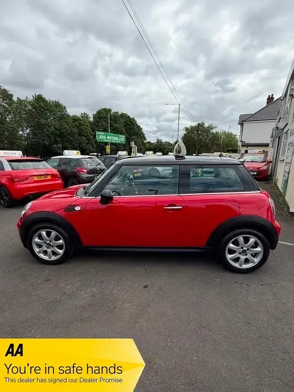 Used Mini Cooper Hatch 120 HP (88 kW) 2009 Red Hatchback
