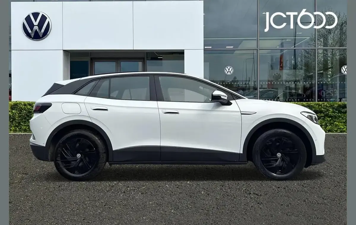 Used VW ID.4 Pure 108 kW (148 HP) 2023 White SUV