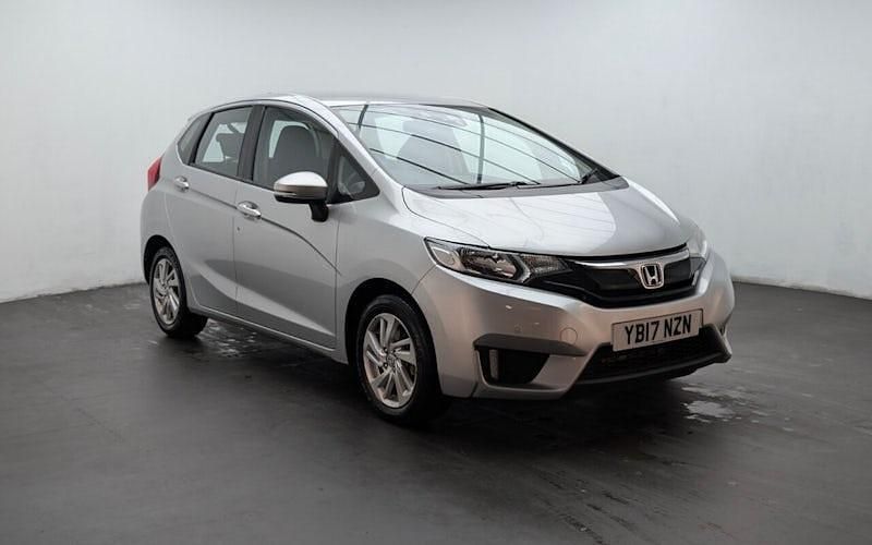 Used Honda Jazz SE 102 HP (75 kW) 2017 Silver Hatchback