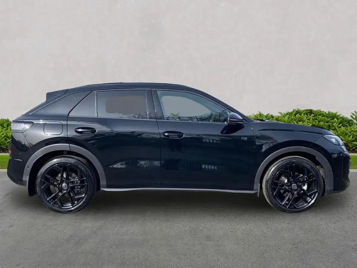 New VW T-Roc R-line 150 HP (110 kW) 2026 Black SUV