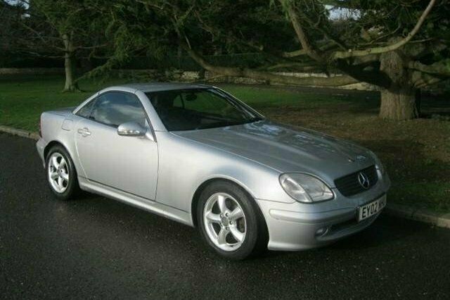Used 2002 Mercedes SLK230 Cabriolet | £3,999 - Image 1/4