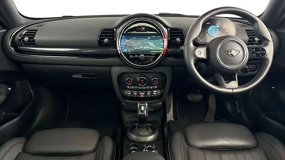 Used Mini Cooper Clubman Exclusive 134 HP (98 kW) 2023 Black Estate